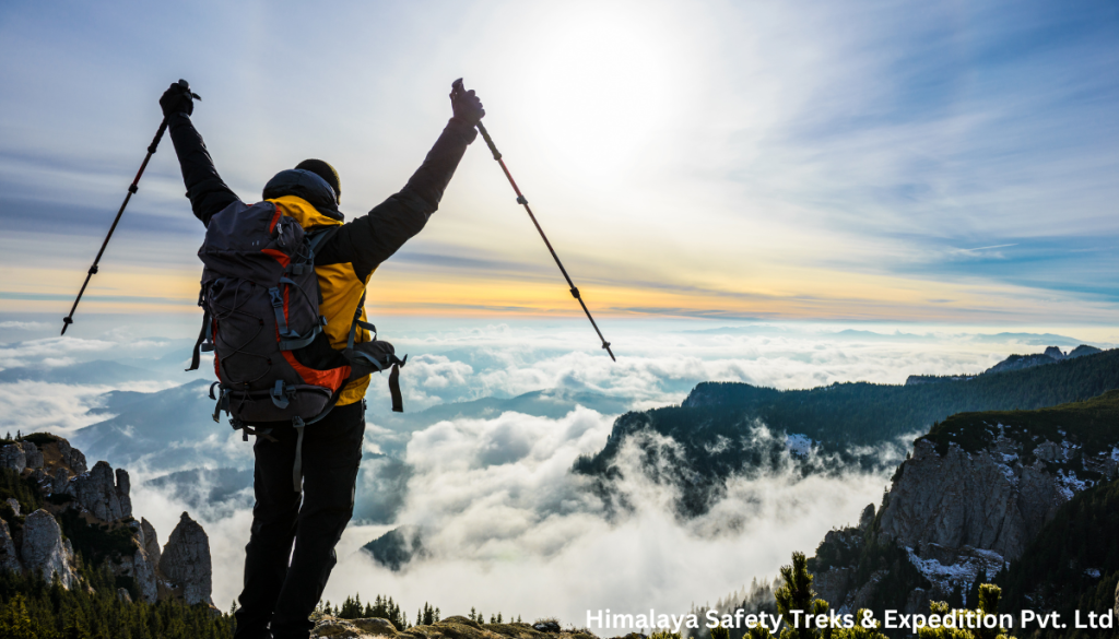 11 Reasons to Hire a Trekking Guide in 2024