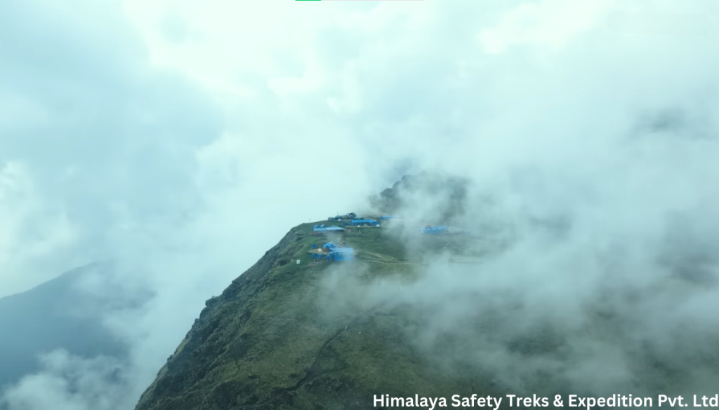 Stunning Cloud View of the Khumai Danda